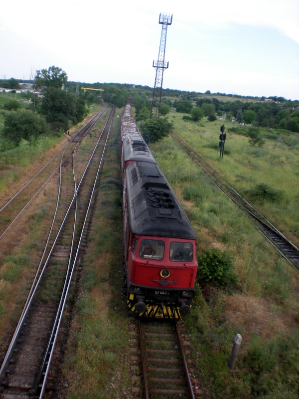 Влак 40672