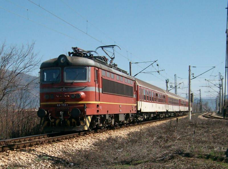 44 113