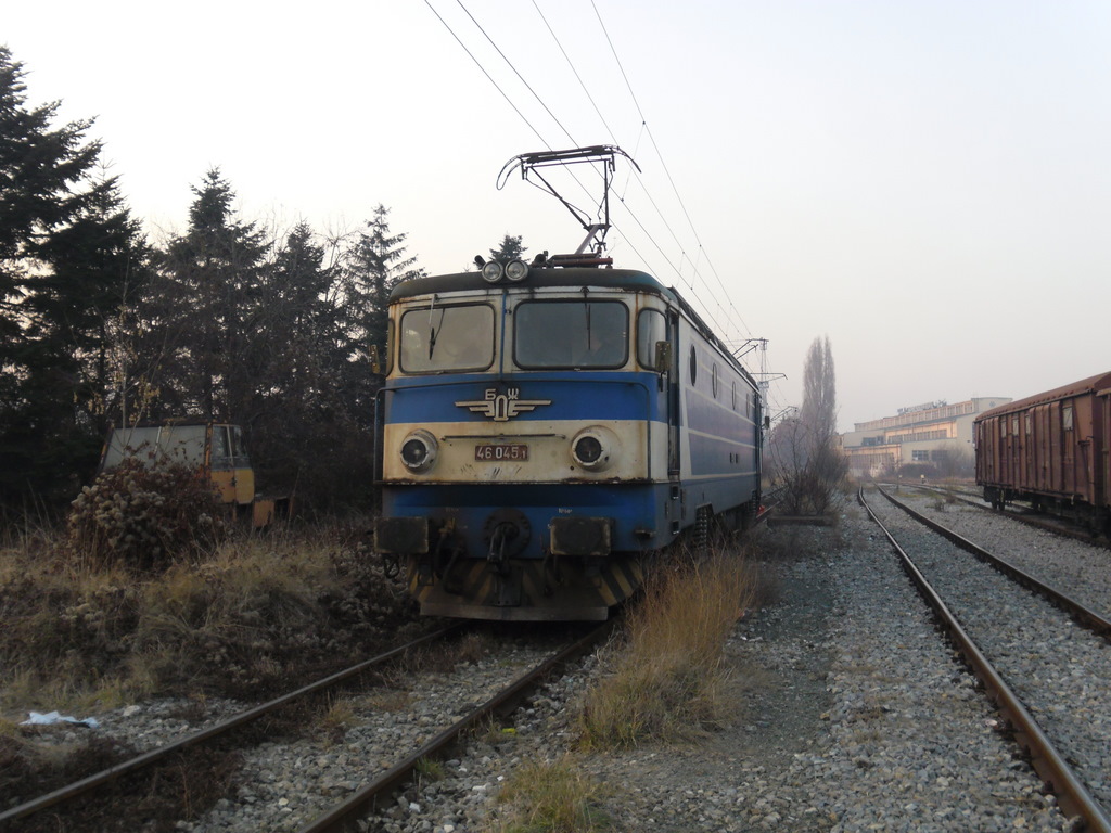 46 045.1 на път за 30603